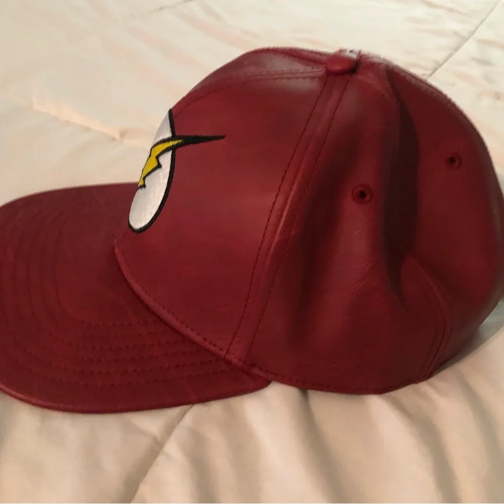 DC comics the flash snap back hat